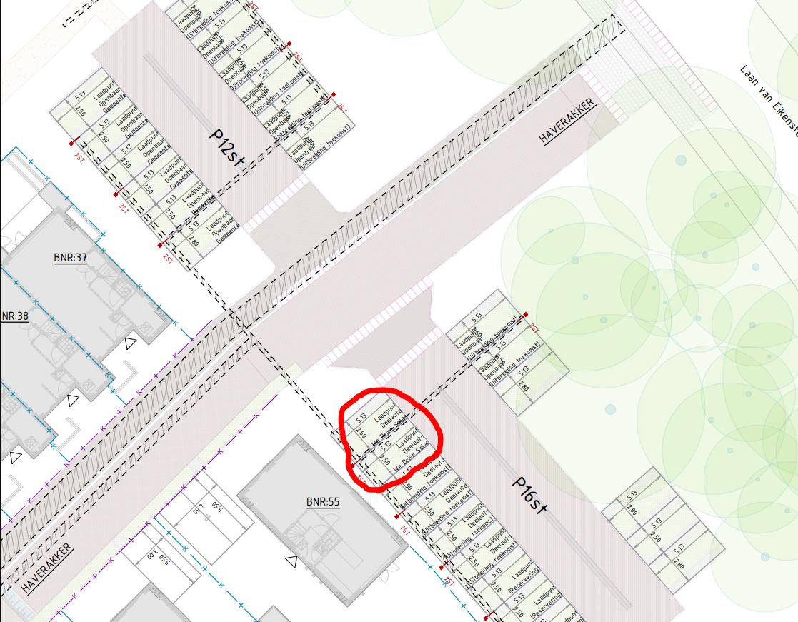 Getekende rode cirkel over de plek waar de e-laadpalen komen bij Haverakker 2