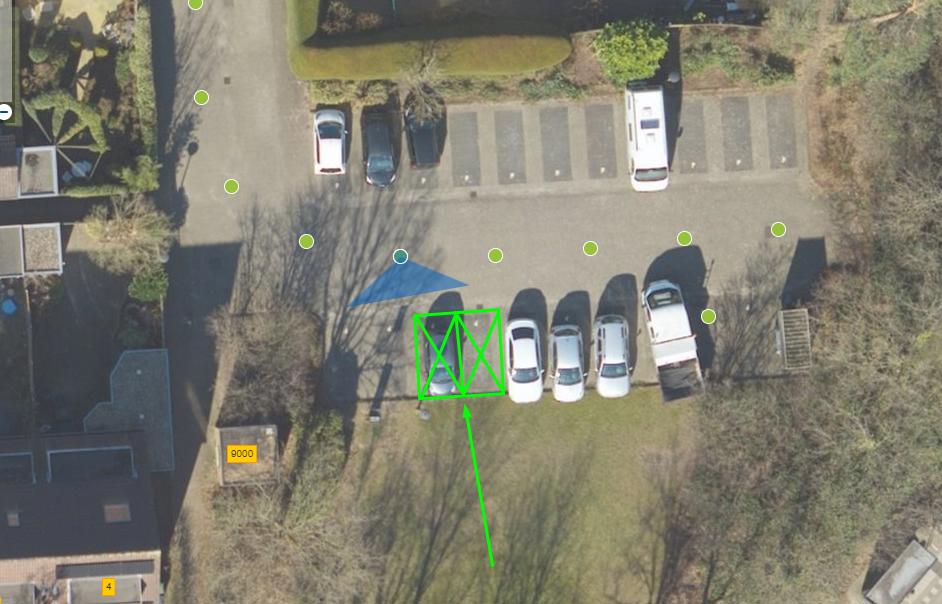 luchtfoto met kruisen waar laadpaal komt