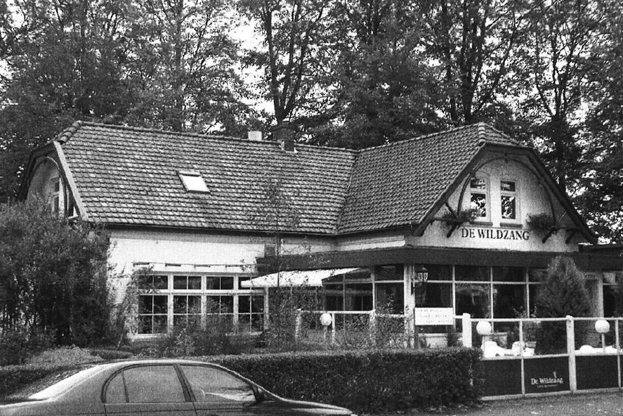 08-01.jpg