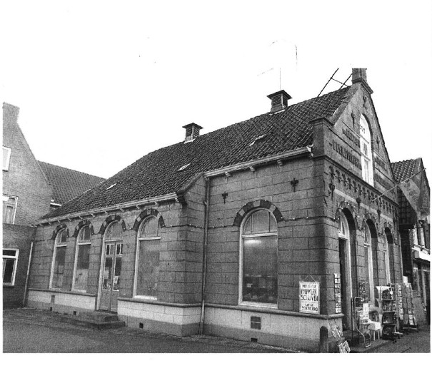 02-02.jpg