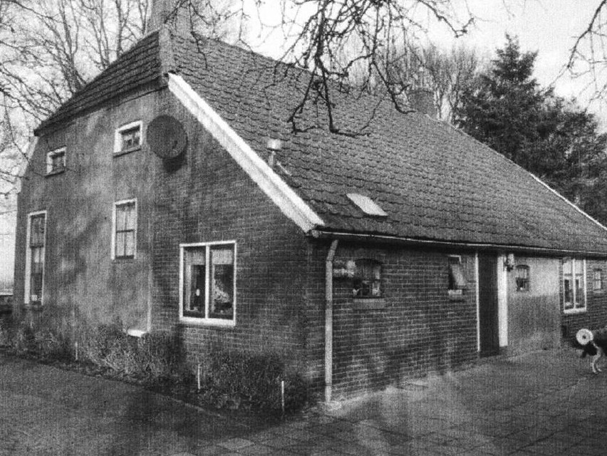 41-02.jpg
