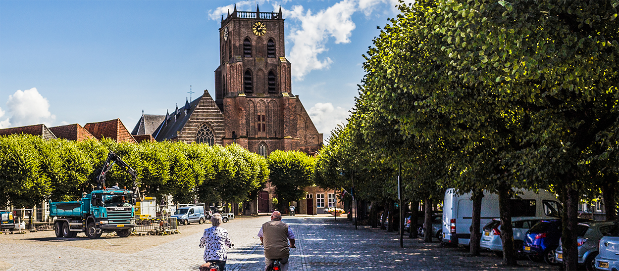 Foto van het kerkplein Geertruidenberg