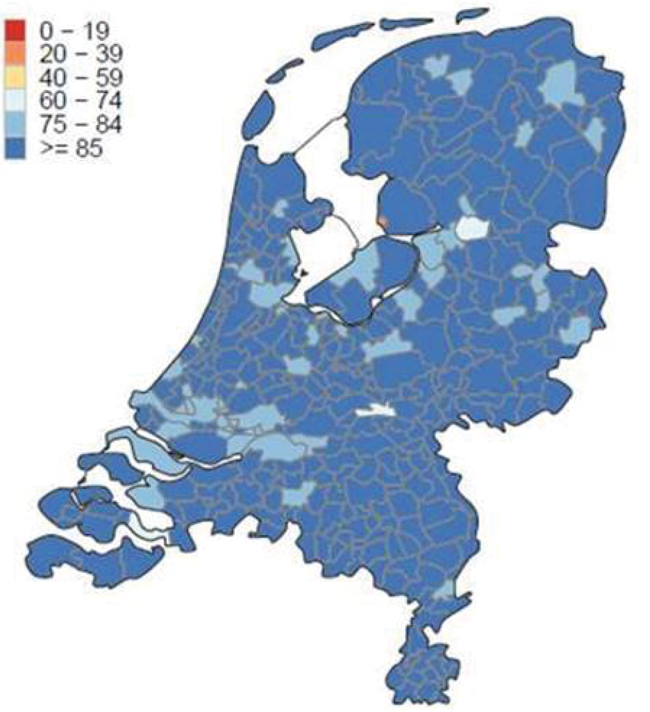 Figuur 4: Percentage opkomst voor tenminste één COVID-19-vaccinatie bij mensen van 65 jaar en ouder, naar gemeente, week 1 t/m 20, 2021