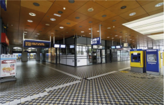 Figuur 7 Stationshal met middenblok