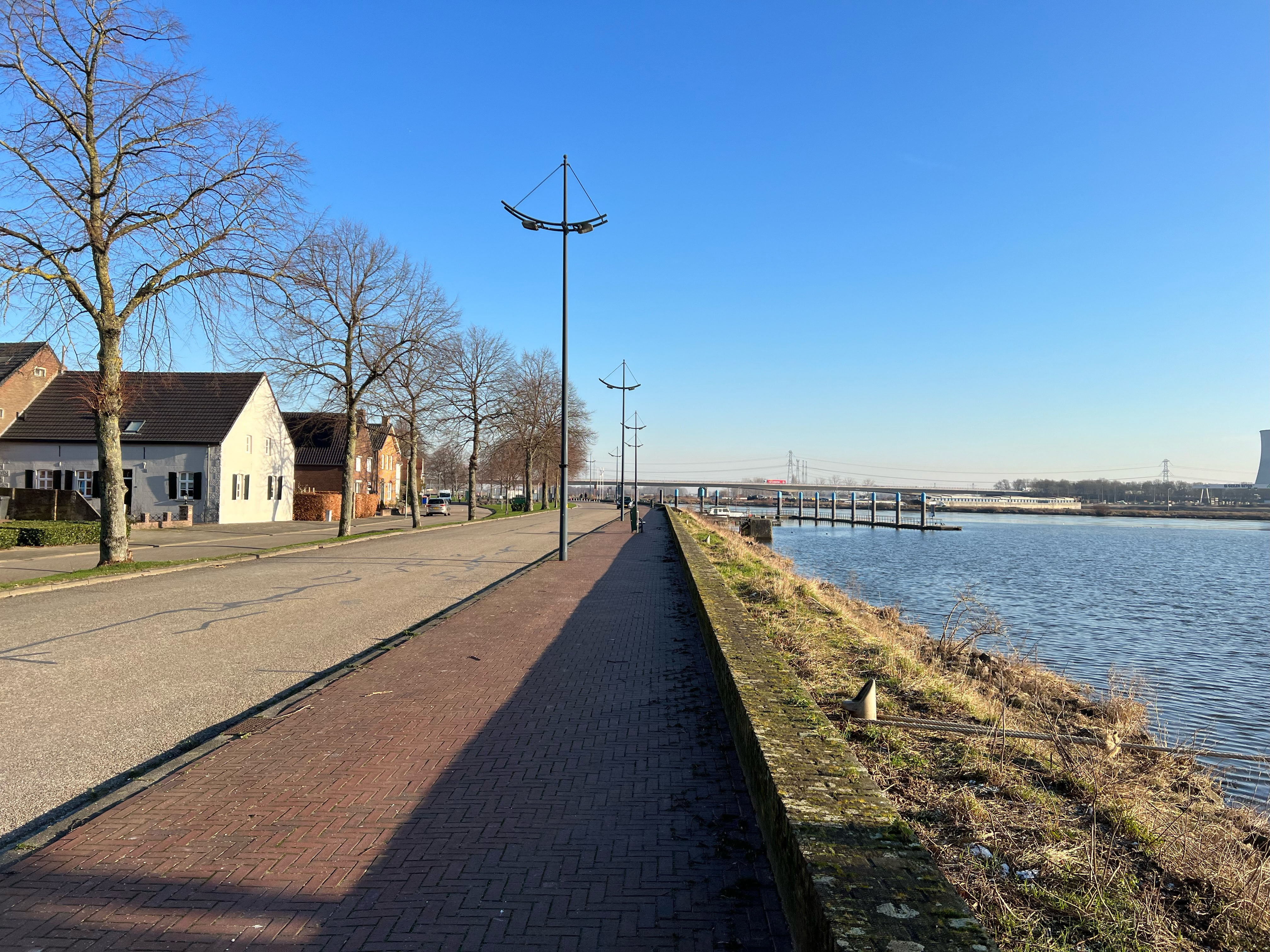 Foto Maasboulevard, huidige ligging dijk Wessem.
