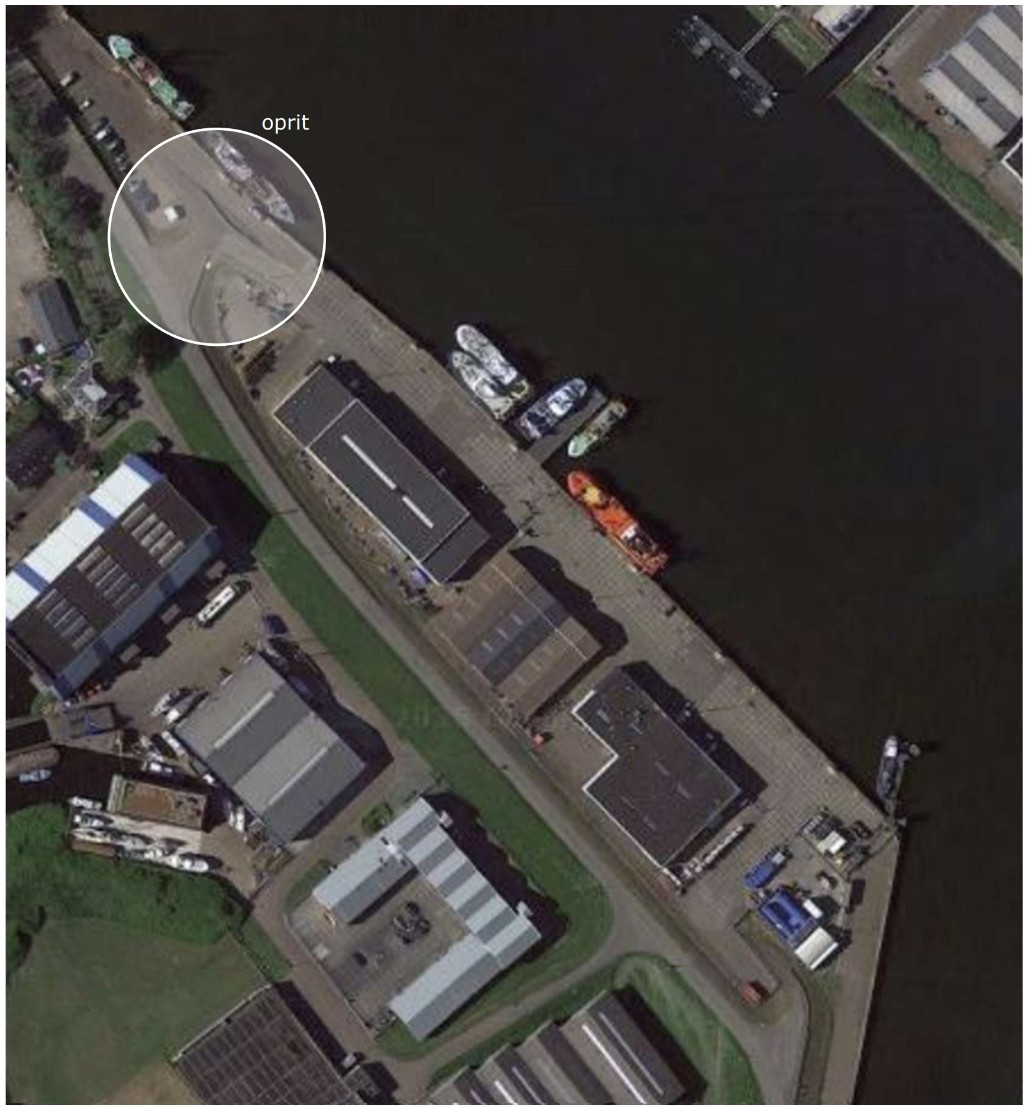 Luchtfoto van het Nieuwe Werk met specifiek in het noorden de locatie van de op- en afrit aangegeven.